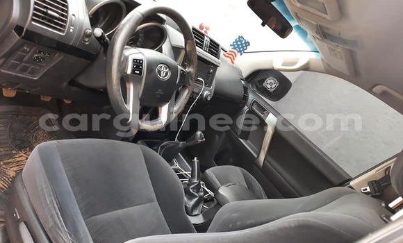 Buy Used Toyota Land Cruiser Prado Silver Car in Conakry in Conakry Buy Used Toyota Land Cruiser Prado Silver Car in Conakry in Conakry