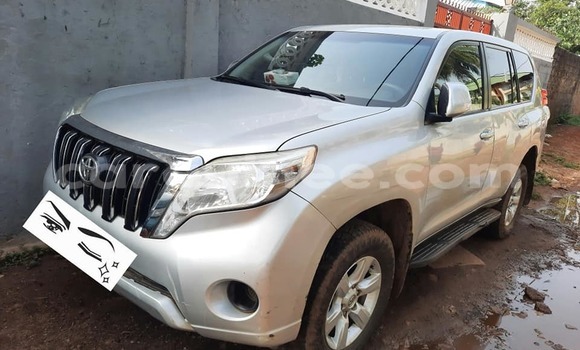 Buy Used Toyota Land Cruiser Prado Silver Car in Conakry in Conakry Buy Used Toyota Land Cruiser Prado Silver Car in Conakry in Conakry