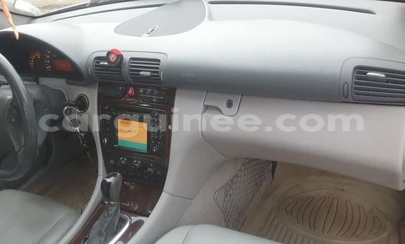 Acheter Occasion Voiture Mercedes-Benz C–Class Gris à Conakry, Conakry Acheter Occasion Voiture Mercedes-Benz C–Class Gris à Conakry, Conakry