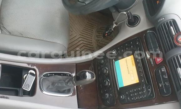 Acheter Occasion Voiture Mercedes-Benz C–Class Gris à Conakry, Conakry Acheter Occasion Voiture Mercedes-Benz C–Class Gris à Conakry, Conakry