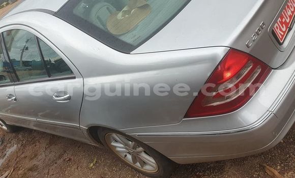 Acheter Occasion Voiture Mercedes-Benz C–Class Gris à Conakry, Conakry Acheter Occasion Voiture Mercedes-Benz C–Class Gris à Conakry, Conakry