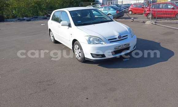 Acheter Occasion Voiture Toyota Corolla Blanc à Conakry, Conakry Acheter Occasion Voiture Toyota Corolla Blanc à Conakry, Conakry
