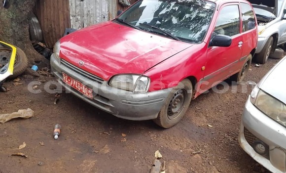 Acheter Occasion Voiture Toyota Starlet Rouge à Conakry, Conakry Acheter Occasion Voiture Toyota Starlet Rouge à Conakry, Conakry
