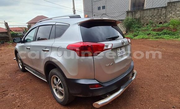 Acheter Occasion Voiture Toyota RAV4 Gris à Conakry, Conakry Acheter Occasion Voiture Toyota RAV4 Gris à Conakry, Conakry