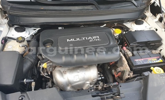 Acheter Occasion Voiture Jeep Cherokee Blanc à Conakry, Conakry Acheter Occasion Voiture Jeep Cherokee Blanc à Conakry, Conakry