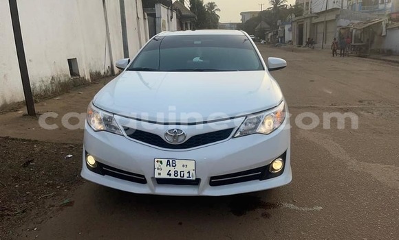 Acheter Occasion Voiture Toyota Camry Blanc à Conakry, Conakry Acheter Occasion Voiture Toyota Camry Blanc à Conakry, Conakry