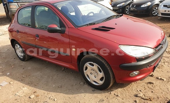 Acheter Occasion Voiture Peugeot 206 Rouge à Conakry, Conakry Acheter Occasion Voiture Peugeot 206 Rouge à Conakry, Conakry
