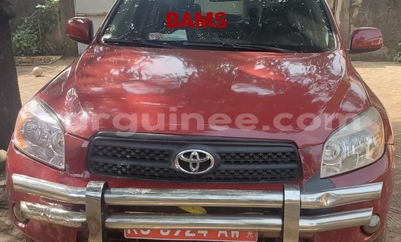 Acheter Occasion Voiture Toyota RAV4 Rouge à Conakry, Conakry Acheter Occasion Voiture Toyota RAV4 Rouge à Conakry, Conakry
