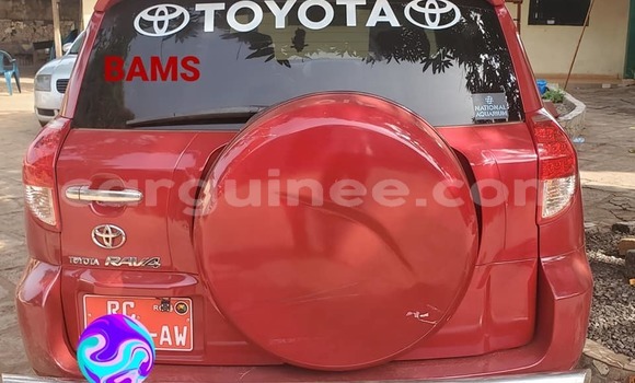 Acheter Occasion Voiture Toyota RAV4 Rouge à Conakry, Conakry Acheter Occasion Voiture Toyota RAV4 Rouge à Conakry, Conakry