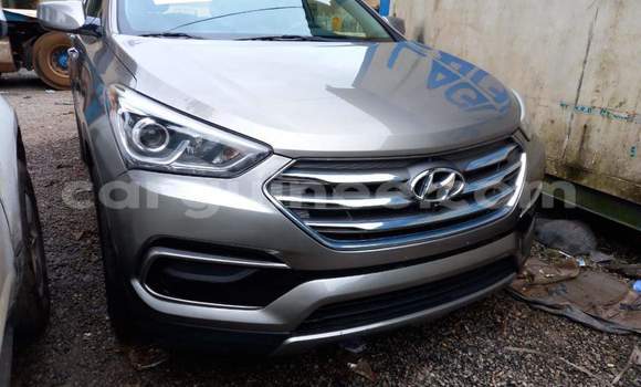 Buy Used Hyundai Tucson Silver Car in Conakry in Conakry