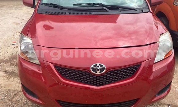 Acheter Occasion Voiture Toyota Yaris Rouge à Conakry, Conakry Acheter Occasion Voiture Toyota Yaris Rouge à Conakry, Conakry