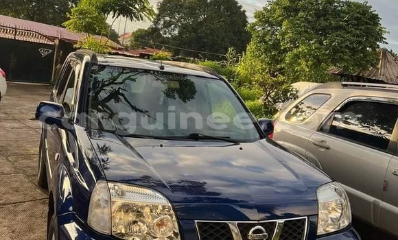 Acheter Occasion Voiture Nissan X–Trail Bleu à Conakry, Conakry Acheter Occasion Voiture Nissan X–Trail Bleu à Conakry, Conakry