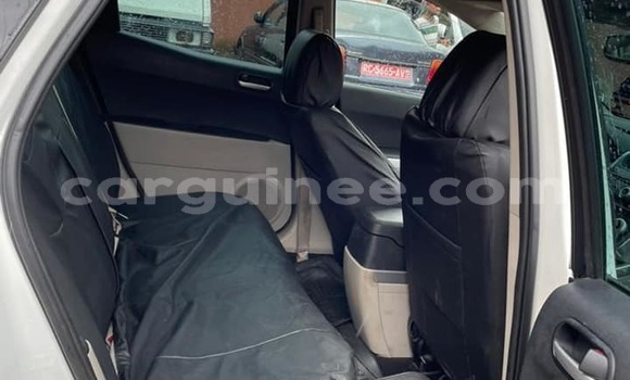 Buy Used Mazda CX–7 White Car in Conakry in Conakry Buy Used Mazda CX–7 White Car in Conakry in Conakry