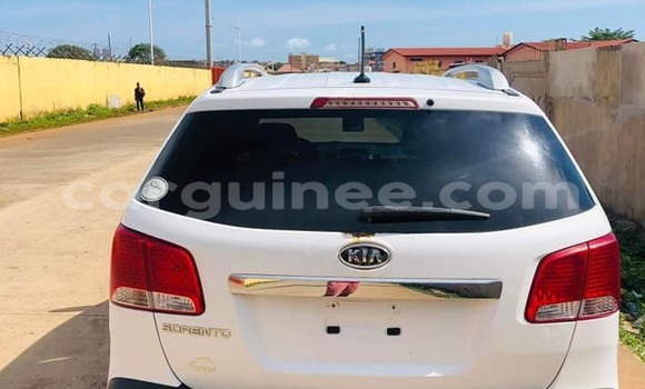 Acheter Occasion Voiture Kia Sorento Blanc à Conakry, Conakry Acheter Occasion Voiture Kia Sorento Blanc à Conakry, Conakry