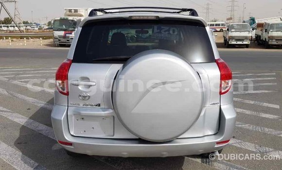 Acheter Import Voiture Toyota RAV4 Autre à Import - Dubai, Conakry Acheter Import Voiture Toyota RAV4 Autre à Import - Dubai, Conakry