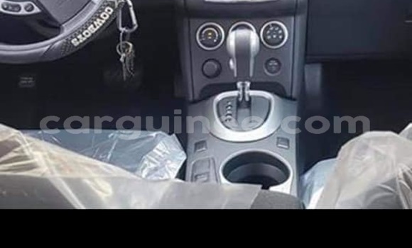 Buy Used Nissan Rogue Red Car in Conakry in Conakry Buy Used Nissan Rogue Red Car in Conakry in Conakry