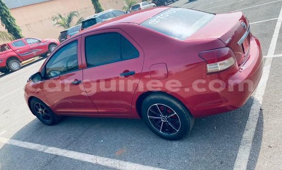 Acheter Occasion Voiture Toyota Yaris Rouge à Conakry, Conakry Acheter Occasion Voiture Toyota Yaris Rouge à Conakry, Conakry