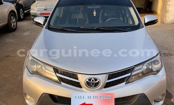 Acheter Occasion Voiture Toyota RAV4 Gris à Conakry, Conakry Acheter Occasion Voiture Toyota RAV4 Gris à Conakry, Conakry