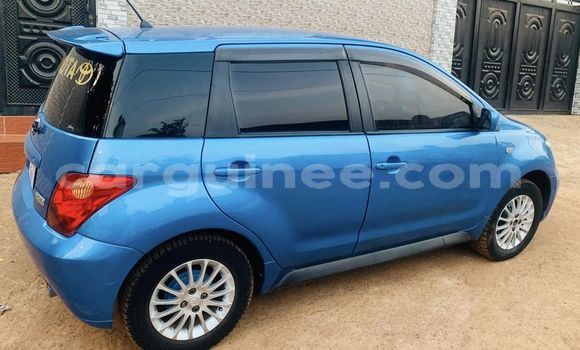 Acheter Occasion Voiture Toyota IST Bleu à Conakry, Conakry Acheter Occasion Voiture Toyota IST Bleu à Conakry, Conakry