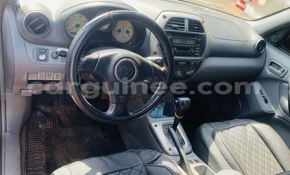 Acheter Occasion Voiture Toyota RAV4 Vert à Conakry, Conakry Acheter Occasion Voiture Toyota RAV4 Vert à Conakry, Conakry