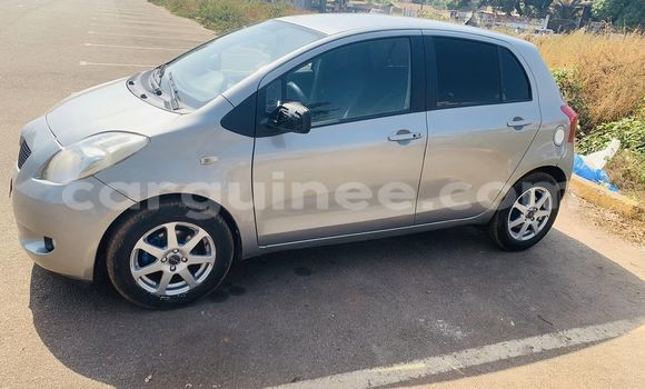 Acheter Occasion Voiture Toyota Yaris Gris à Conakry, Conakry Acheter Occasion Voiture Toyota Yaris Gris à Conakry, Conakry