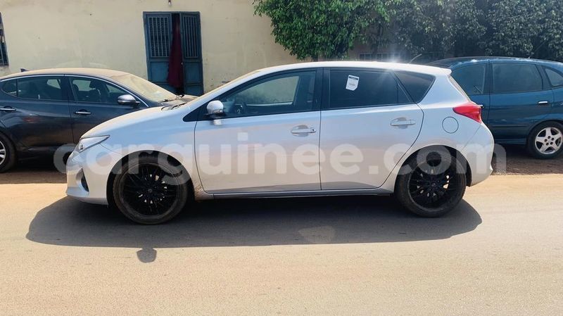 Big with watermark toyota auris conakry conakry 8098
