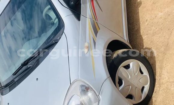 Acheter Occasion Voiture Toyota Yaris Gris à Conakry, Conakry Acheter Occasion Voiture Toyota Yaris Gris à Conakry, Conakry