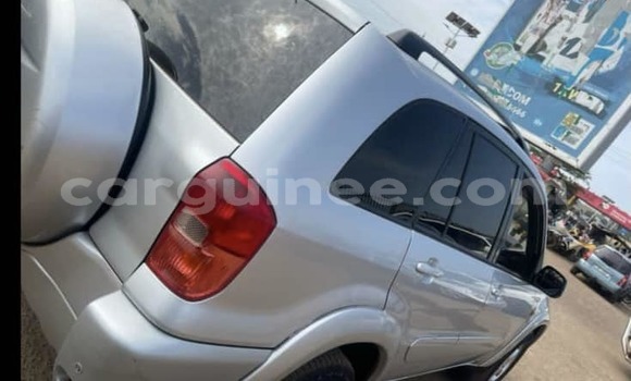 Acheter Occasion Voiture Toyota RAV4 Gris à Conakry, Conakry Acheter Occasion Voiture Toyota RAV4 Gris à Conakry, Conakry