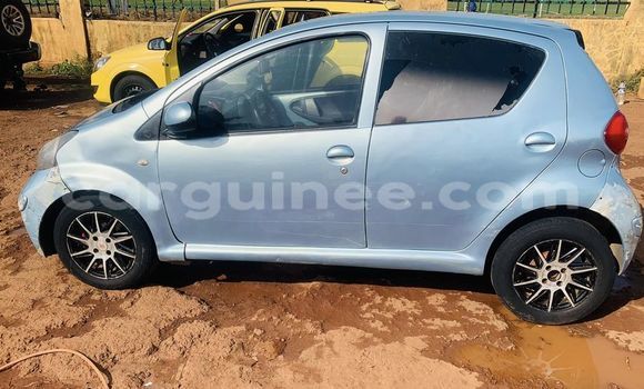 Buy Used Toyota Aygo Blue Car in Conakry in Conakry