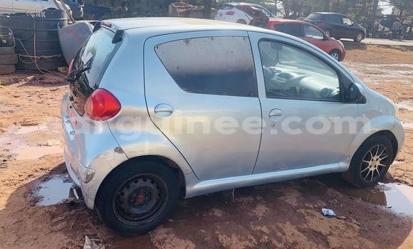 Acheter Occasion Voiture Toyota Aygo Bleu à Conakry, Conakry Acheter Occasion Voiture Toyota Aygo Bleu à Conakry, Conakry