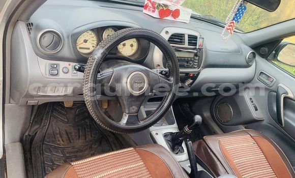 Acheter Occasion Voiture Toyota RAV4 Gris à Conakry, Conakry Acheter Occasion Voiture Toyota RAV4 Gris à Conakry, Conakry