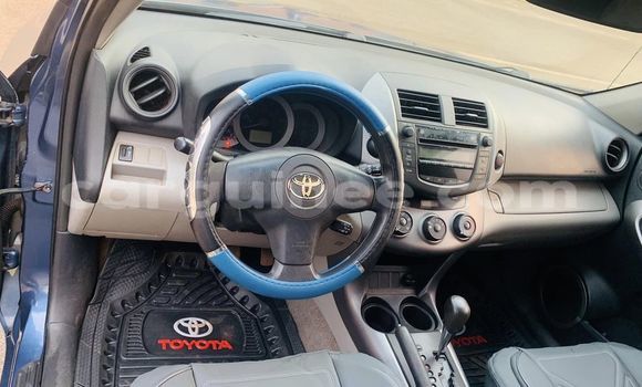 Acheter Occasion Voiture Toyota RAV4 Bleu à Conakry, Conakry Acheter Occasion Voiture Toyota RAV4 Bleu à Conakry, Conakry