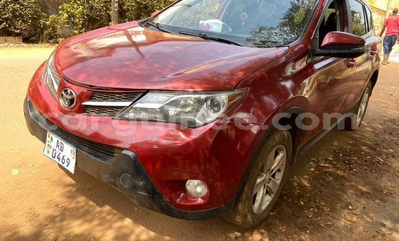 Acheter Occasion Voiture Toyota RAV4 Rouge à Conakry, Conakry Acheter Occasion Voiture Toyota RAV4 Rouge à Conakry, Conakry