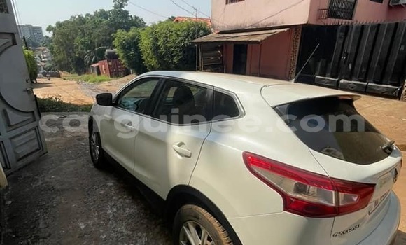 Buy Used Nissan Qashqai White Car in Conakry in Conakry Buy Used Nissan Qashqai White Car in Conakry in Conakry