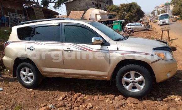 Buy Used Toyota RAV4 Brown Car in Conakry in Conakry Buy Used Toyota RAV4 Brown Car in Conakry in Conakry