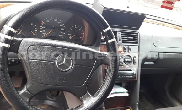 Buy Used Mercedes-Benz C–Class Blue Car in Conakry in Conakry Buy Used Mercedes-Benz C–Class Blue Car in Conakry in Conakry