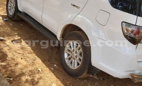 Acheter Occasion Voiture Toyota Fortuner Blanc à Conakry, Conakry Acheter Occasion Voiture Toyota Fortuner Blanc à Conakry, Conakry