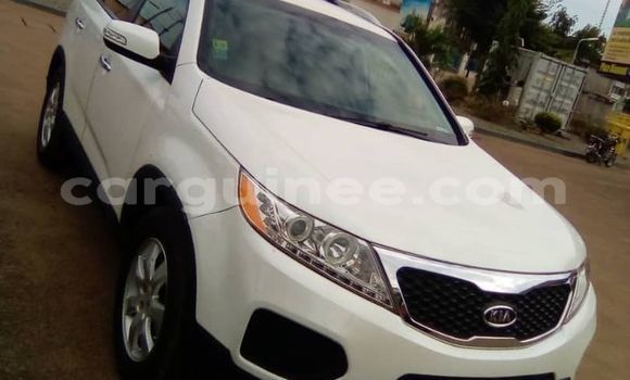Acheter Occasion Voiture Kia Sorento Blanc à Conakry, Conakry Acheter Occasion Voiture Kia Sorento Blanc à Conakry, Conakry