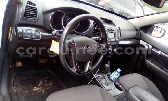 Acheter Occasion Voiture Kia Sorento Blanc à Conakry, Conakry Acheter Occasion Voiture Kia Sorento Blanc à Conakry, Conakry