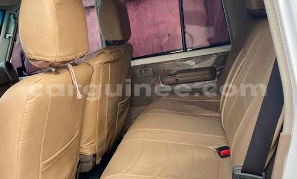 Acheter Occasion Voiture Toyota Land Cruiser Blanc à Conakry, Conakry Acheter Occasion Voiture Toyota Land Cruiser Blanc à Conakry, Conakry