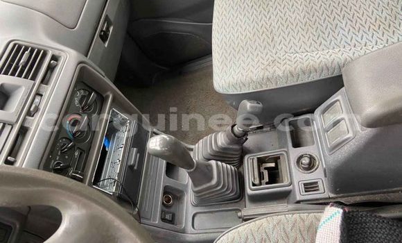 Acheter Occasion Voiture Mitsubishi Pajero Bleu à Conakry, Conakry Acheter Occasion Voiture Mitsubishi Pajero Bleu à Conakry, Conakry