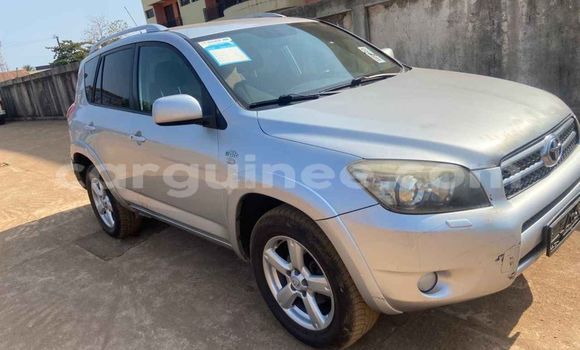Acheter Occasion Voiture Toyota RAV4 Gris à Conakry, Conakry Acheter Occasion Voiture Toyota RAV4 Gris à Conakry, Conakry
