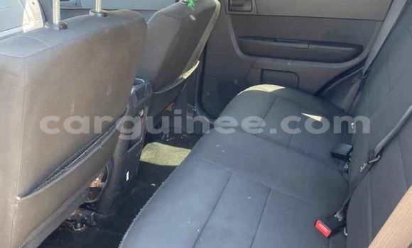 Acheter Occasion Voiture Ford Escape Bleu à Conakry, Conakry Acheter Occasion Voiture Ford Escape Bleu à Conakry, Conakry