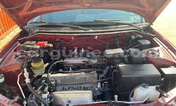 Acheter Occasion Voiture Toyota RAV4 Rouge à Conakry, Conakry Acheter Occasion Voiture Toyota RAV4 Rouge à Conakry, Conakry