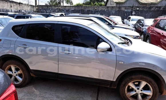 Buy Used Nissan Qashqai Silver Car in Conakry in Conakry Buy Used Nissan Qashqai Silver Car in Conakry in Conakry