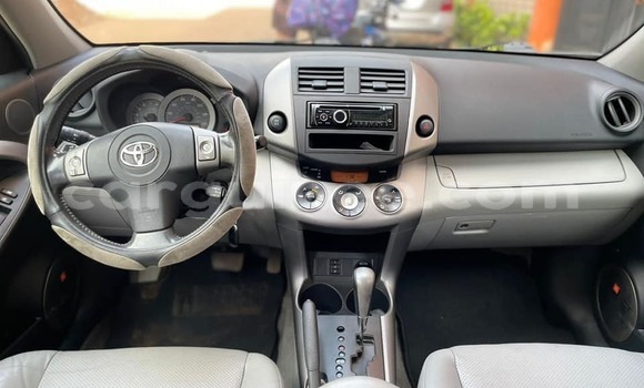 Acheter Occasion Voiture Toyota RAV4 Bleu à Conakry, Conakry Acheter Occasion Voiture Toyota RAV4 Bleu à Conakry, Conakry