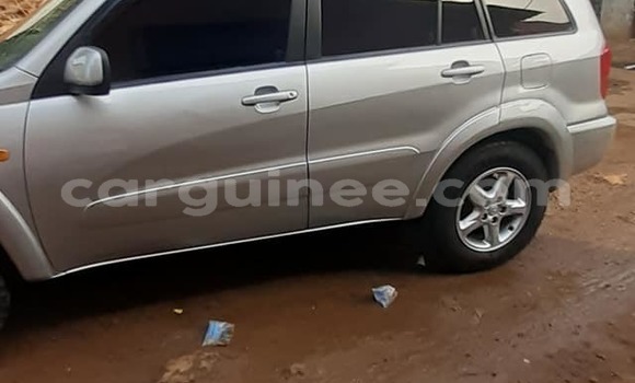 Acheter Occasion Voiture Toyota RAV4 Gris à Conakry, Conakry Acheter Occasion Voiture Toyota RAV4 Gris à Conakry, Conakry