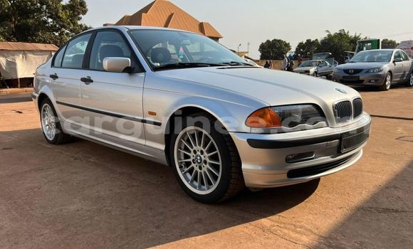 Acheter Occasion Voiture BMW 3–Series Gris à Conakry, Conakry Acheter Occasion Voiture BMW 3–Series Gris à Conakry, Conakry