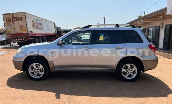 Acheter Occasion Voiture Mitsubishi Outlander Gris à Conakry, Conakry Acheter Occasion Voiture Mitsubishi Outlander Gris à Conakry, Conakry