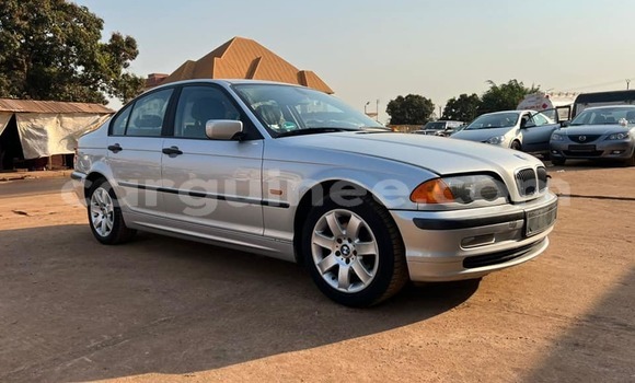 Acheter Occasion Voiture BMW 3–Series Gris à Conakry, Conakry Acheter Occasion Voiture BMW 3–Series Gris à Conakry, Conakry